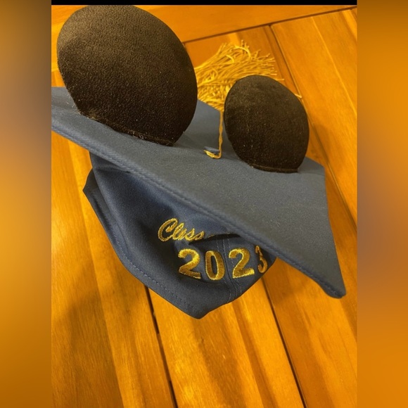 NWT Disney 2023 Graduation Mickey Ears original Disney Parks Merchandise - Picture 4 of 4